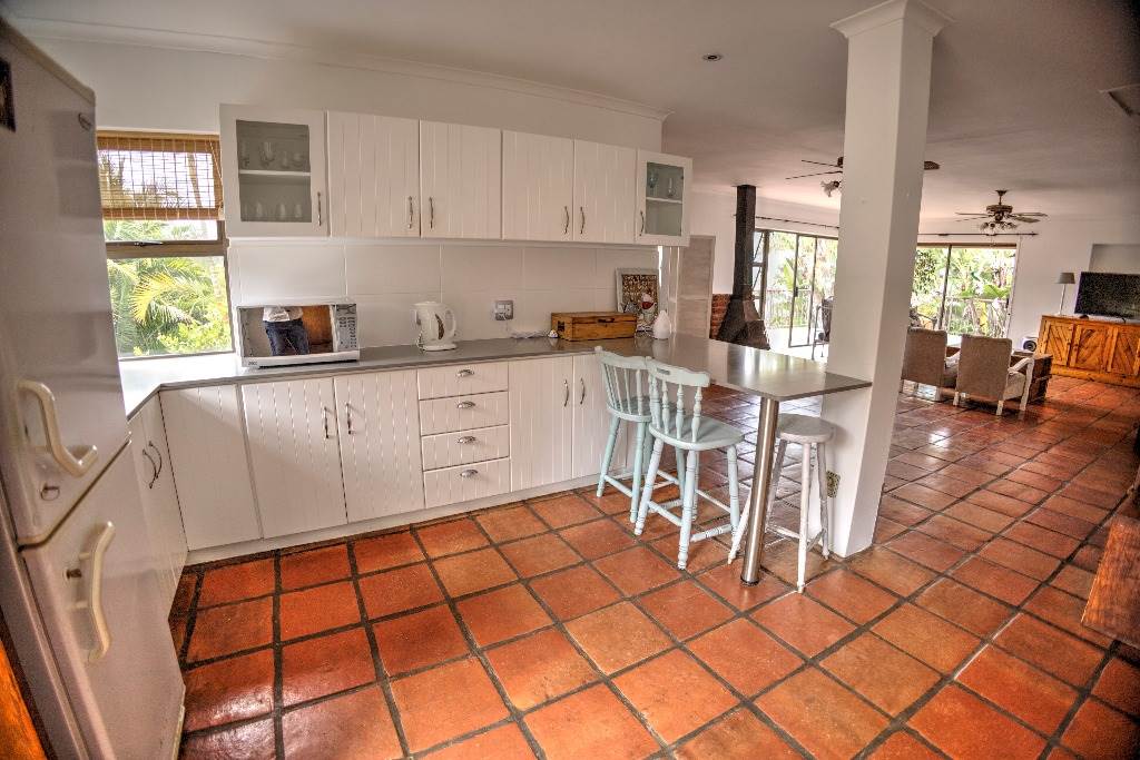 5 Bed House in Stilbaai photo number 9