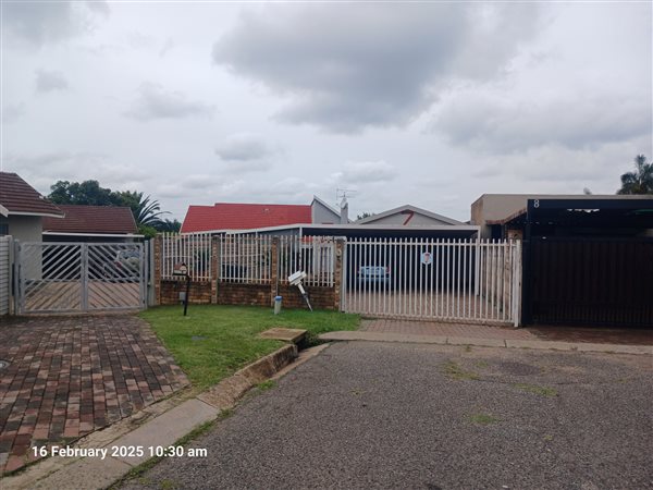 3 Bedroom House 3 Bedroom House