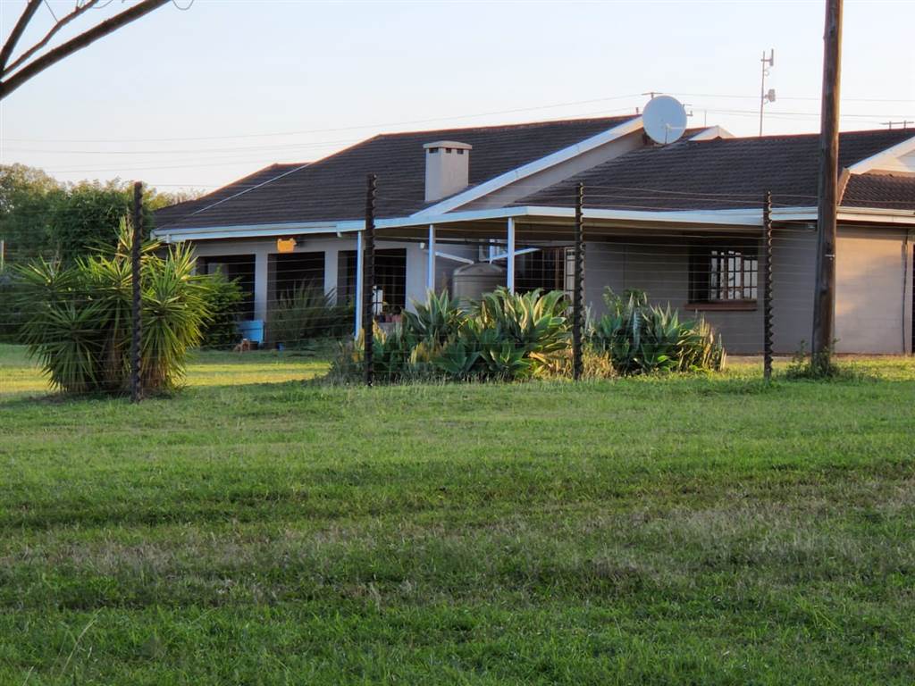 4 Bed House in Empangeni Central photo number 12