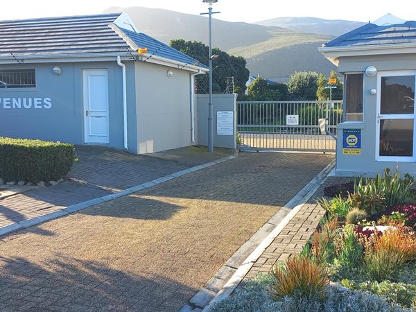 3 Bedroom Townhouse 3 Bedroom Townhouse