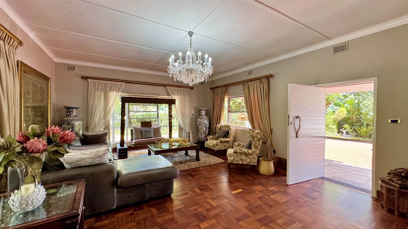 5 Bed House in Mt Edgecombe Estate 1 & 2 photo number 7