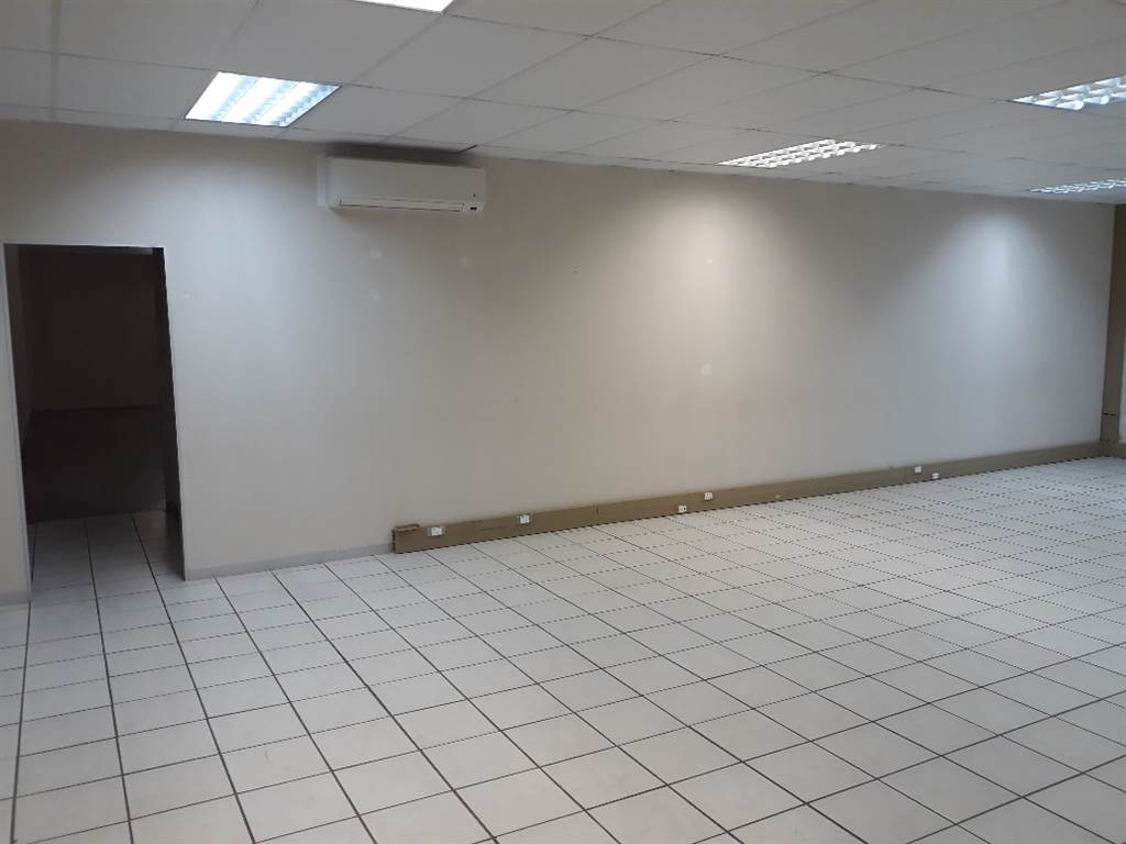 650  m² Commercial space in Richards Bay Central photo number 5
