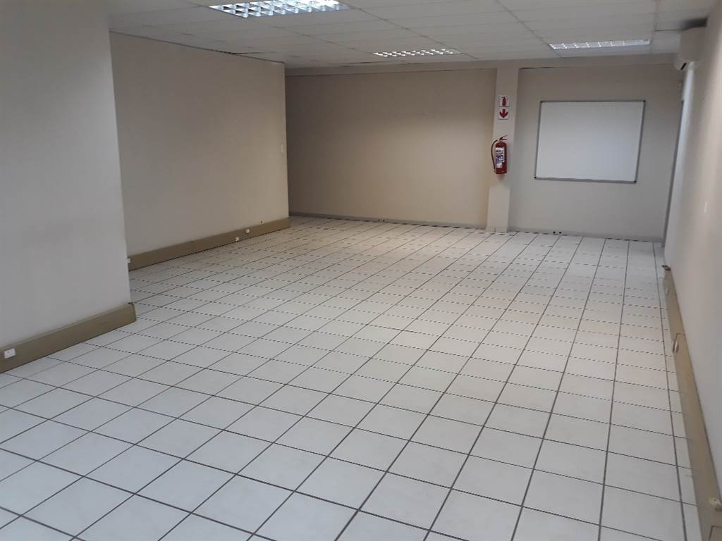650  m² Commercial space in Richards Bay Central photo number 3