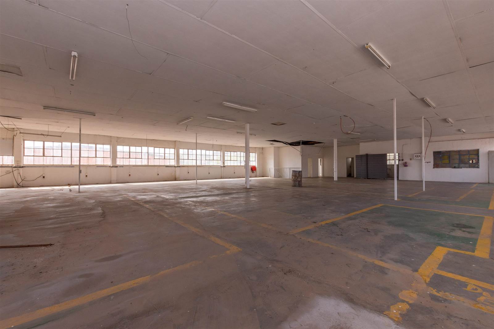 2210  m² Commercial space in Industria North photo number 13