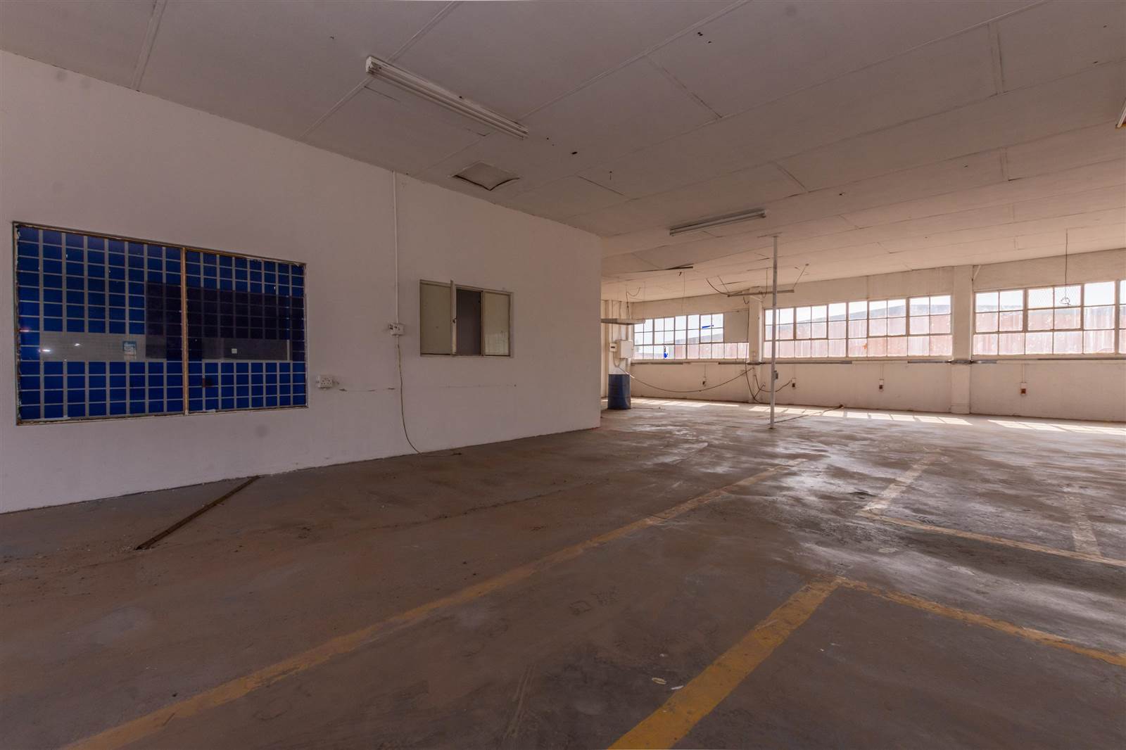 2210  m² Commercial space in Industria North photo number 16