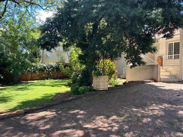 4 Bed House in Waverley