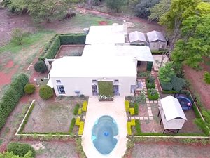 1.1 ha Smallholding in Kameeldrift East