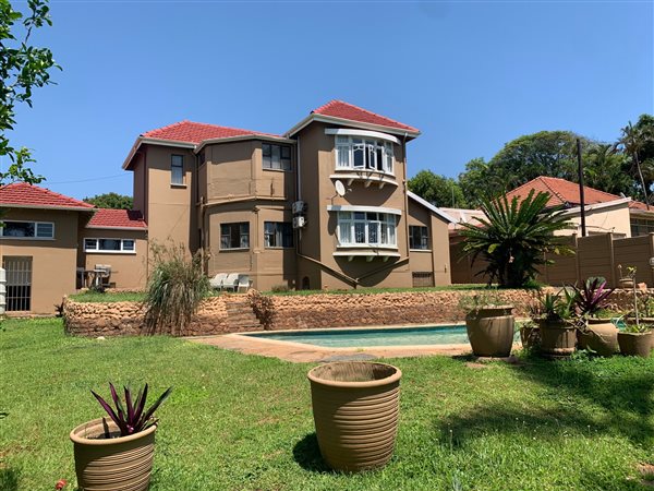 4 Bedroom House 4 Bedroom House