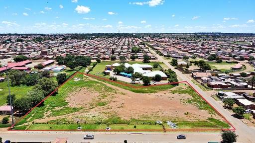 9992 m² Land available in Vanderbijlpark Central photo number 1