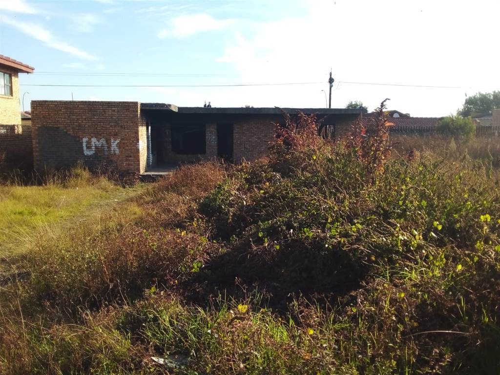 544 m² Land available in Lenasia South photo number 2