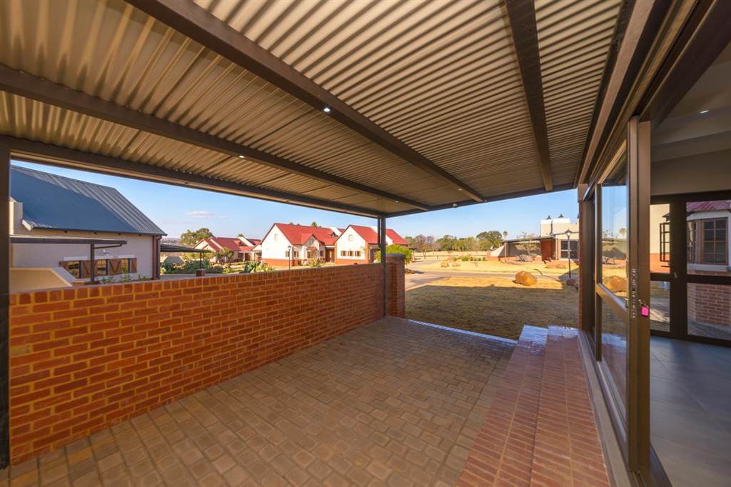 3 Bed Townhouse in Boschkop photo number 23