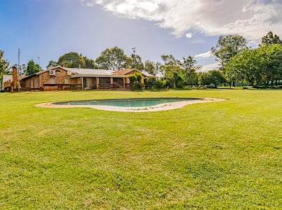 4 Bed House in Alewynspoort photo number 13