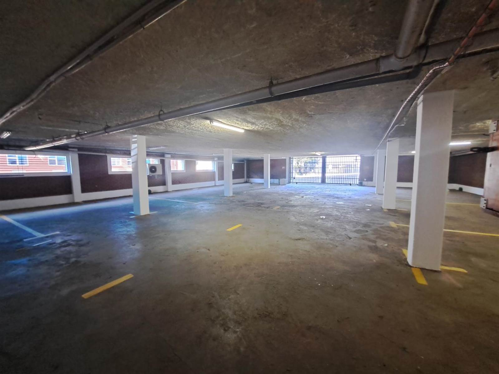 1805  m² Commercial space in Centurion CBD photo number 9