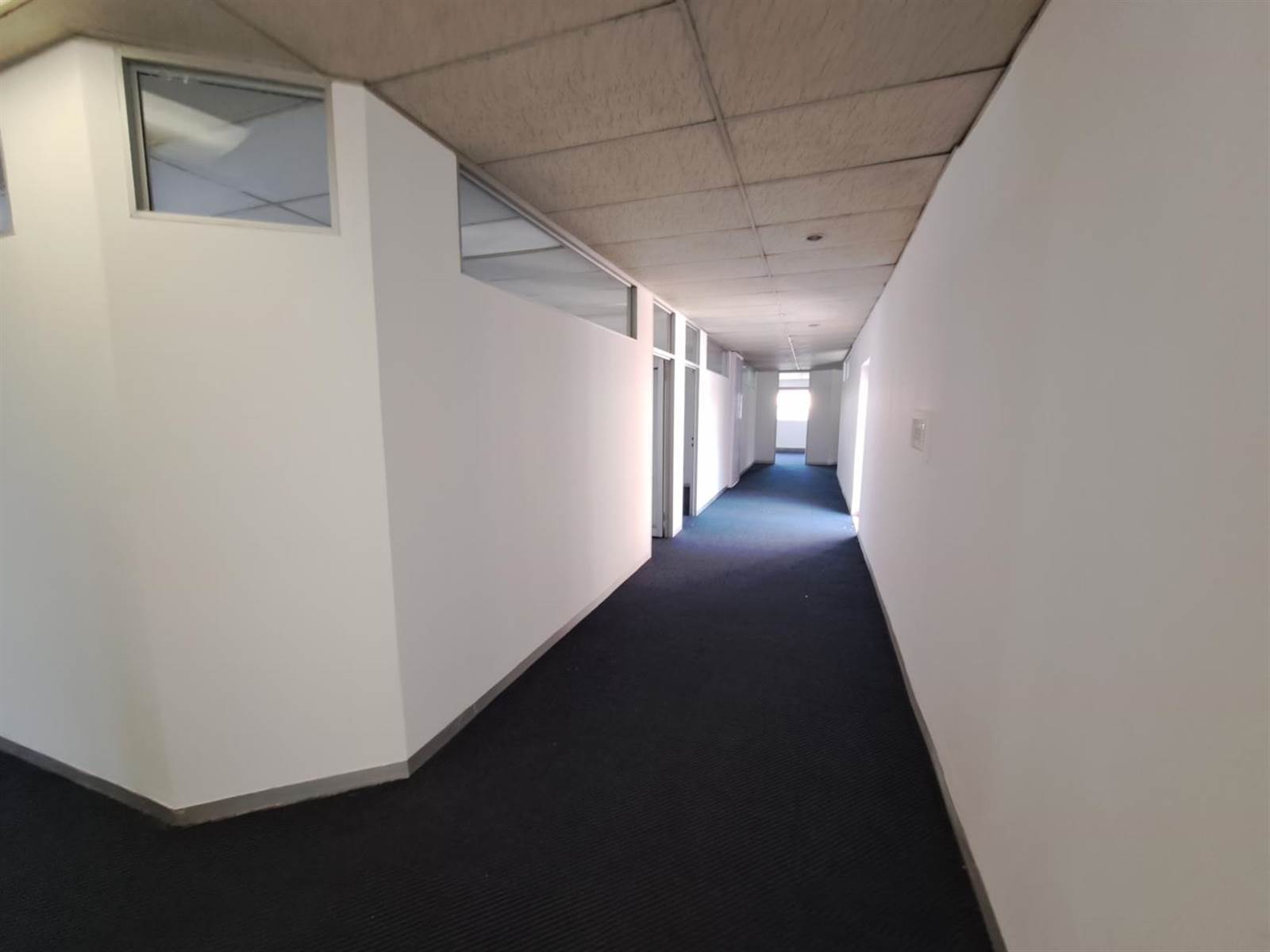 1805  m² Commercial space in Centurion CBD photo number 19