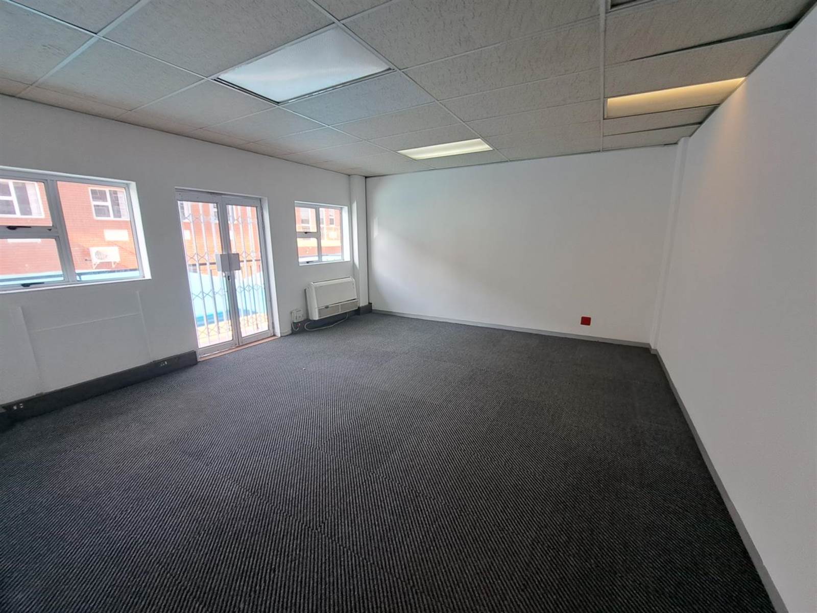 1805  m² Commercial space in Centurion CBD photo number 10