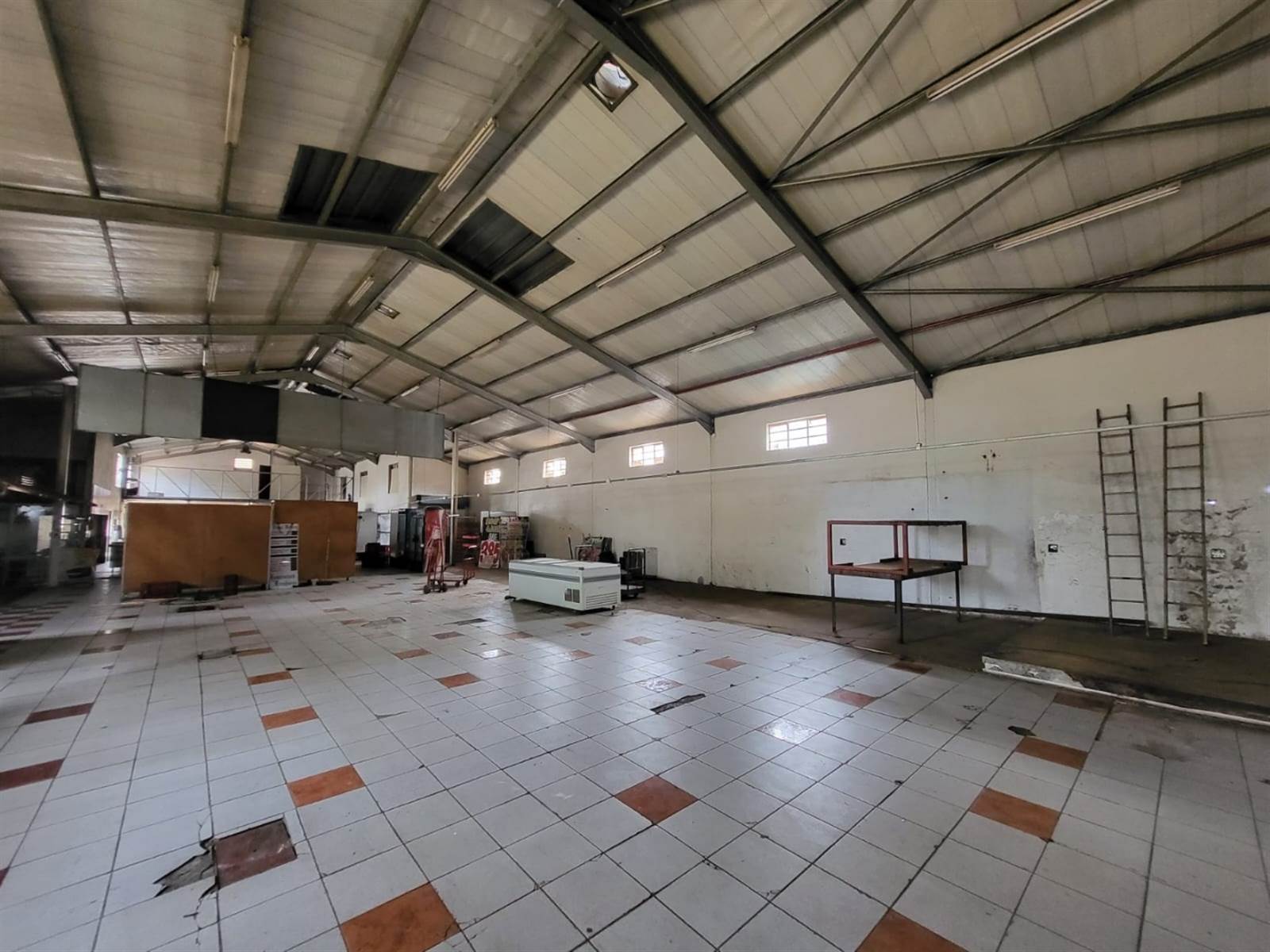 615  m² Commercial space in Louis Trichardt photo number 28