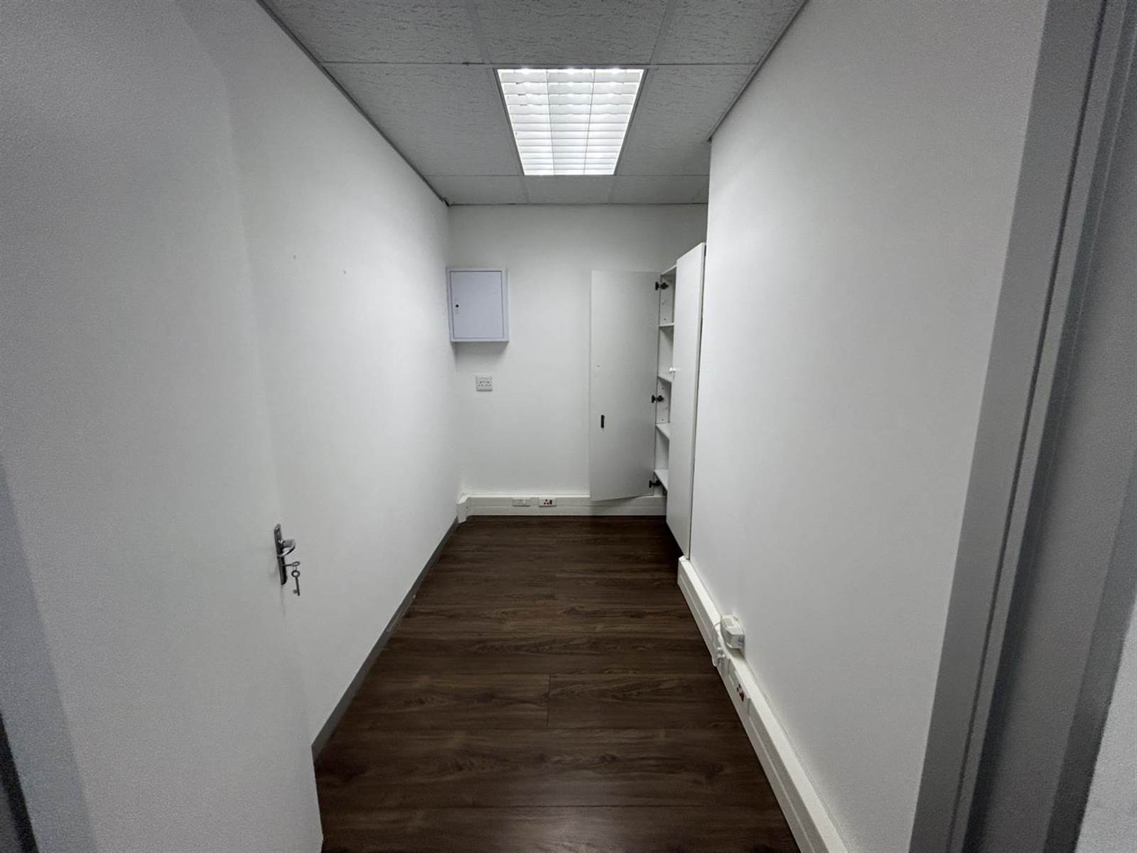 170  m² Office Space in Claremont photo number 2