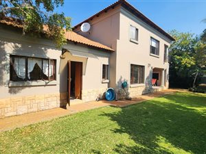 4 Bed House in Rose Acres Estate