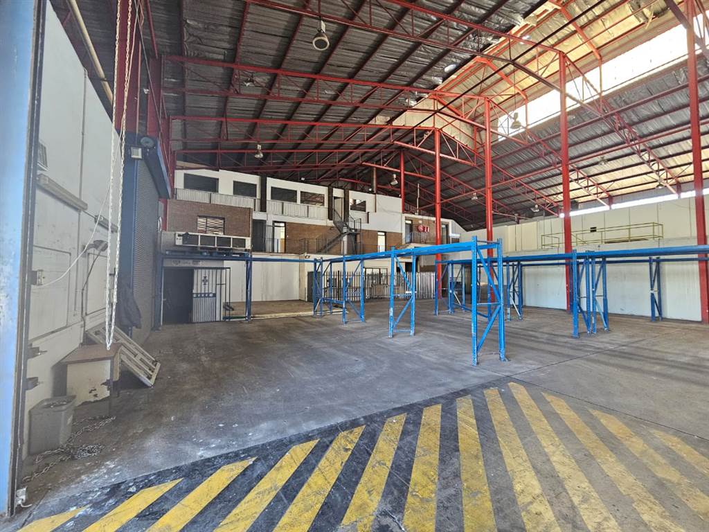 3200  m² Industrial space in City Deep photo number 8