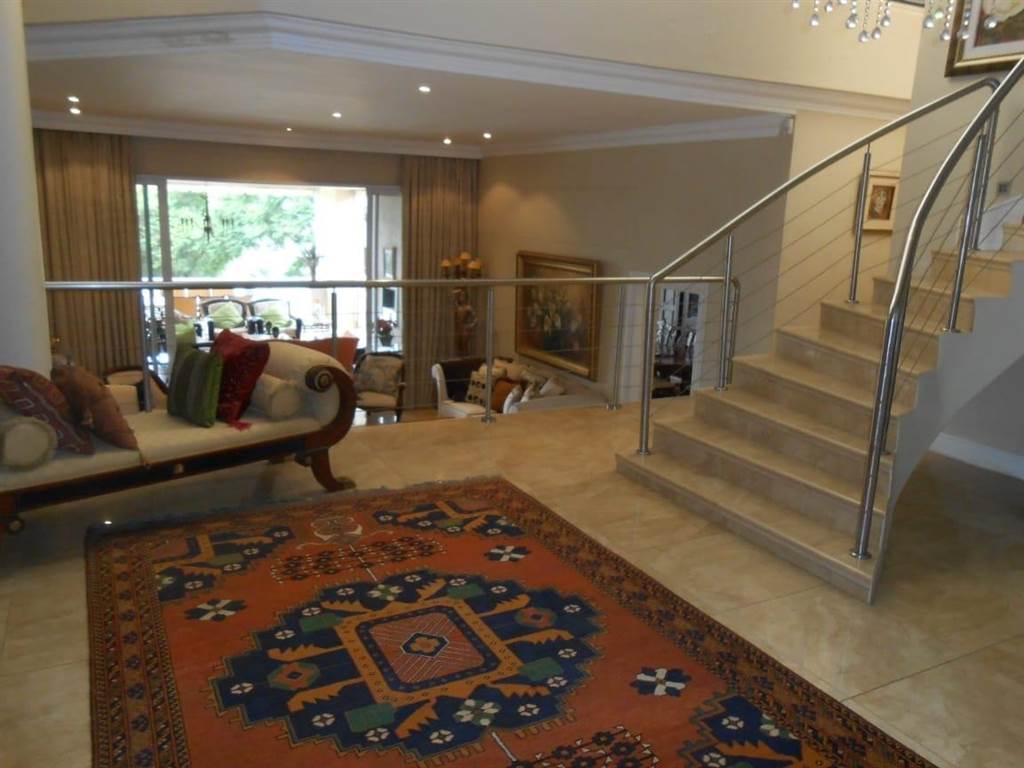 5 Bed House in Waterkloof Park photo number 5