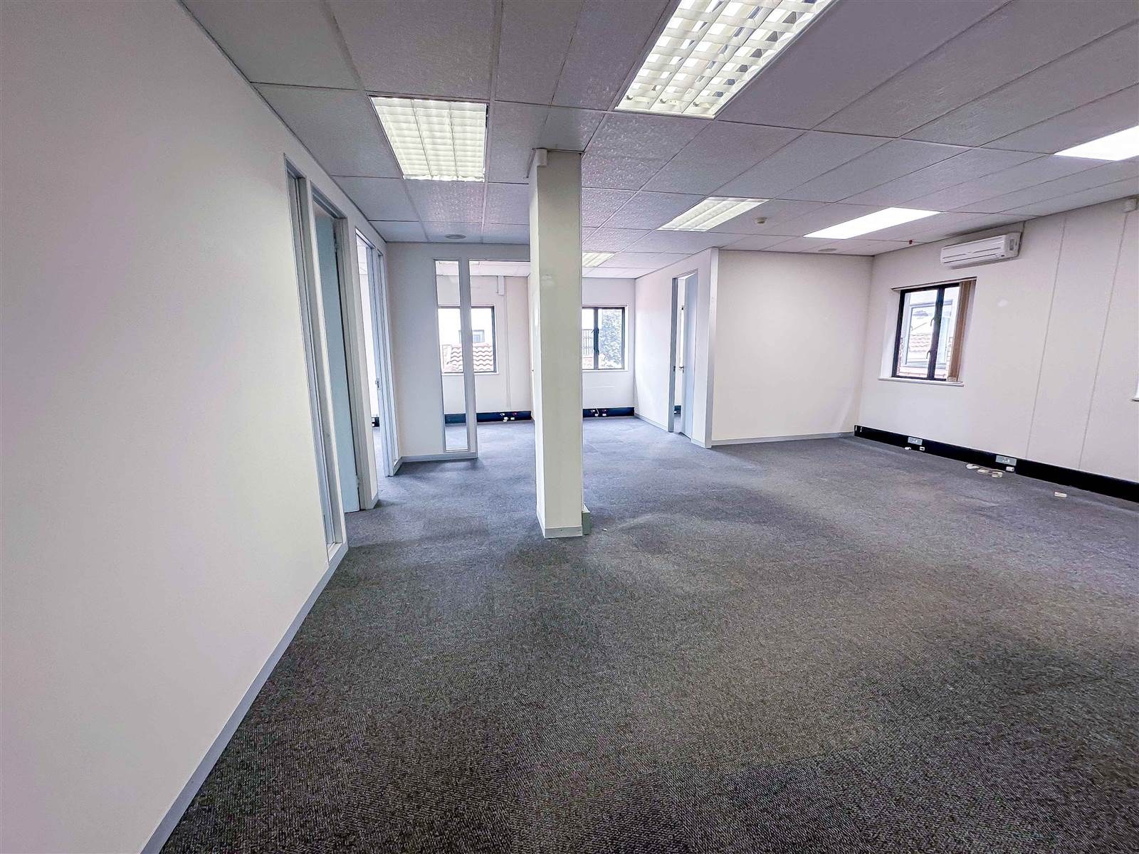 245  m² Commercial space in Bryanston photo number 9