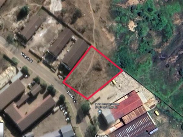 2400 m² Land available in Klarinet