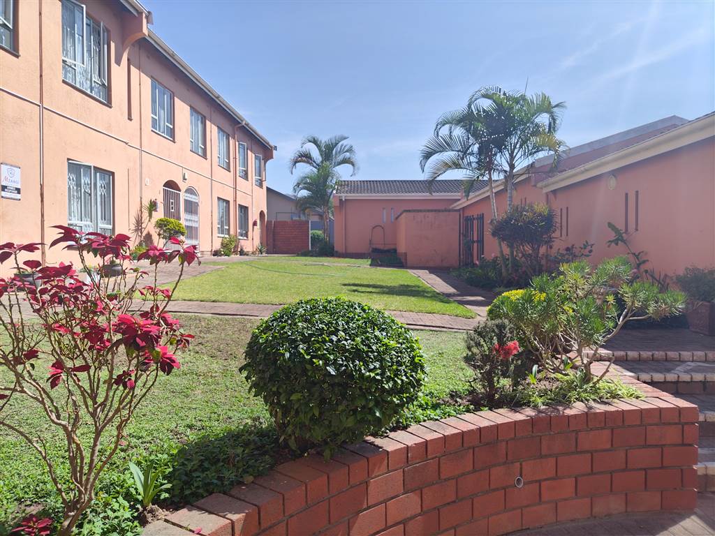3 Bedroom Duplex 3 Bedroom Duplex