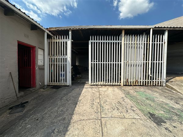 600  m² Industrial space in Roodepoort Central