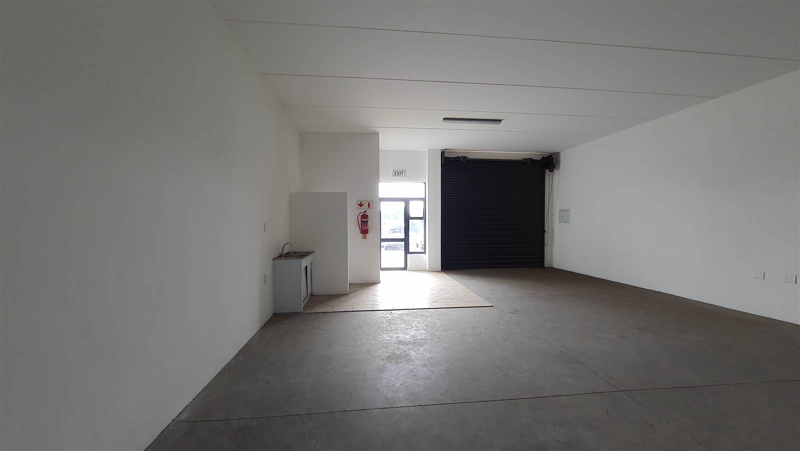 157  m² Industrial space in Spartan photo number 4