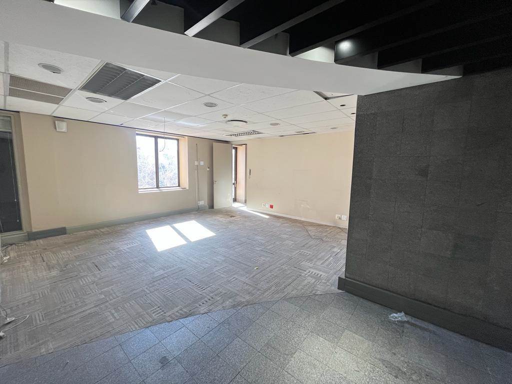 741.6  m² Commercial space in Fourways photo number 13