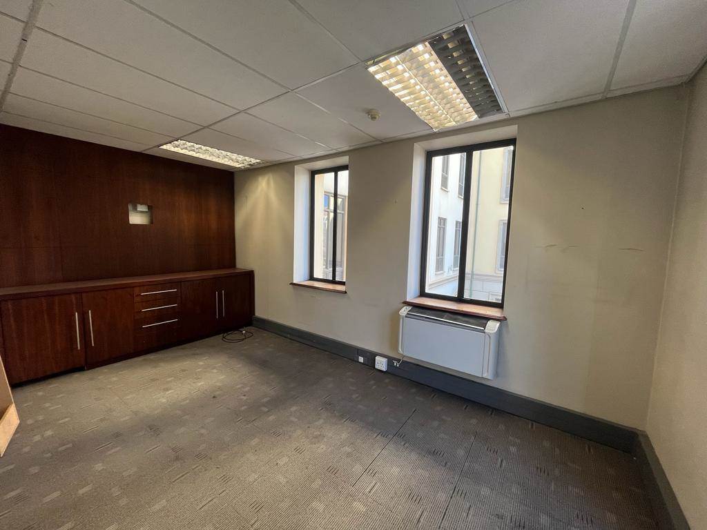741.6  m² Commercial space in Fourways photo number 6