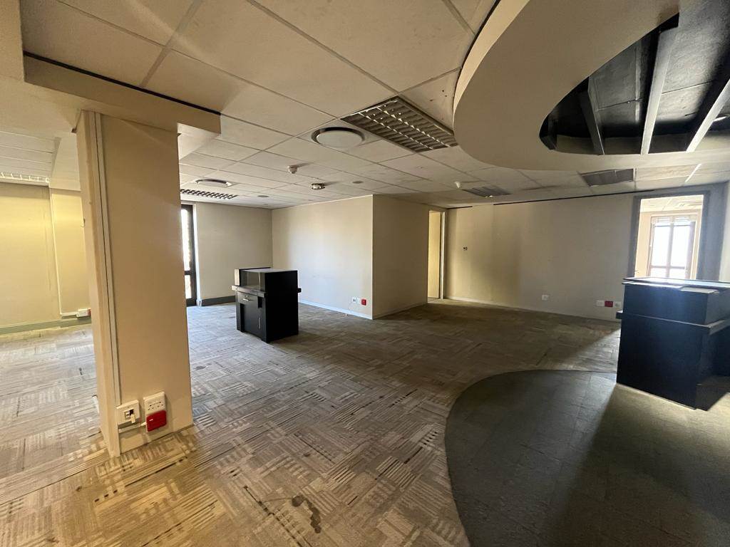 741.6  m² Commercial space in Fourways photo number 12