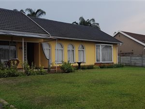 4 Bed House in Bisley