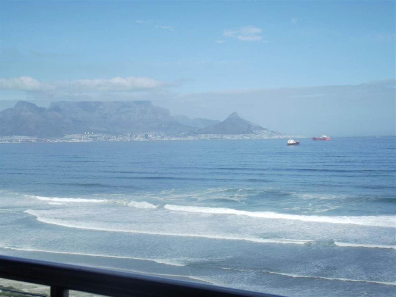 2 Bed Apartment in Bloubergstrand photo number 11