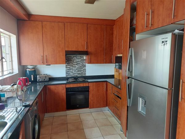 3 Bedroom House 3 Bedroom House