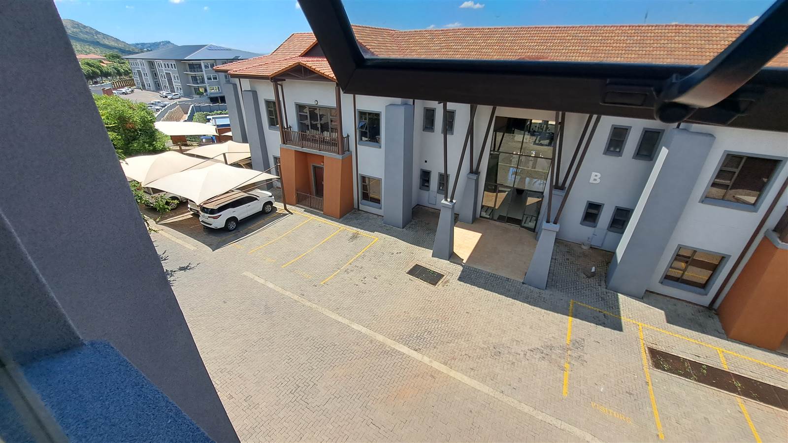 372  m² Commercial space in Allens Nek photo number 2