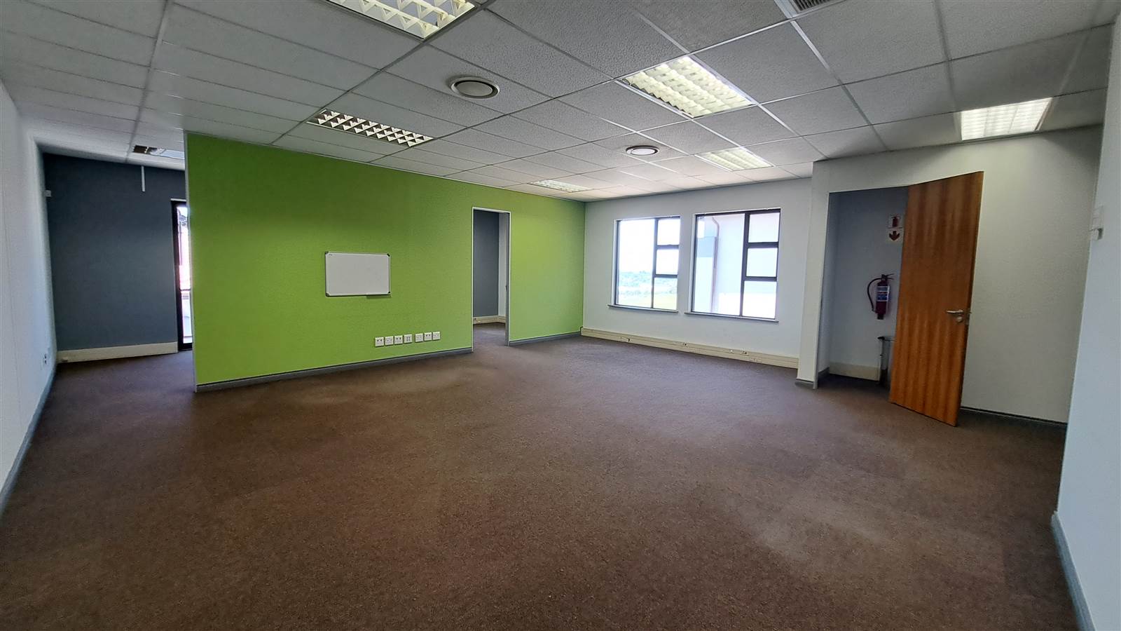372  m² Commercial space in Allens Nek photo number 16