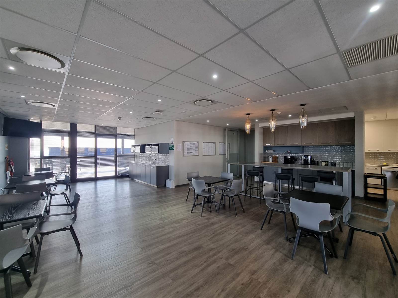 2501  m² Commercial space in Bryanston photo number 18