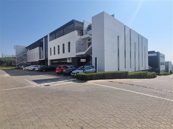 2501  m² Commercial space in Bryanston