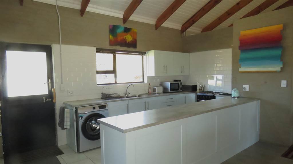 2 Bed House in Clarens photo number 14