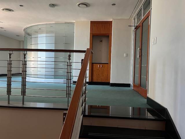 978  m² Office Space in Century City photo number 10