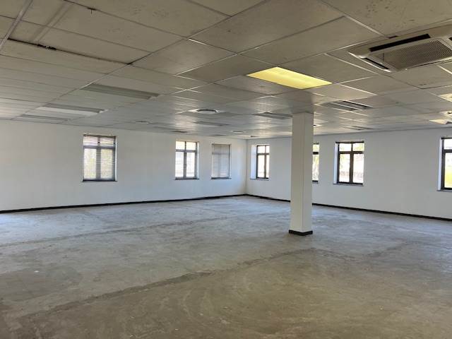 978  m² Office Space in Century City photo number 15