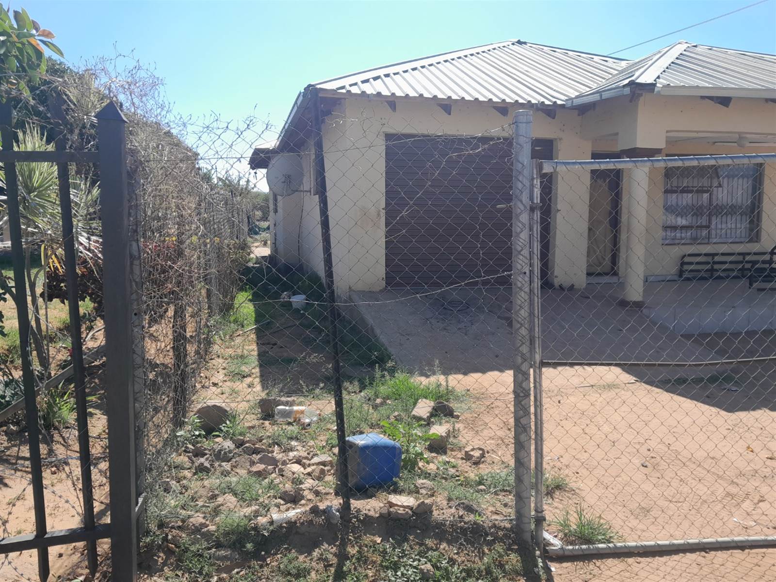 3 Bed House in Dzanani photo number 3