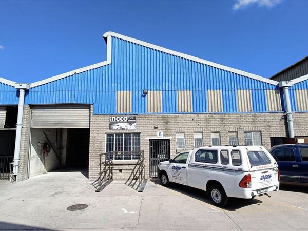 375  m² Industrial space