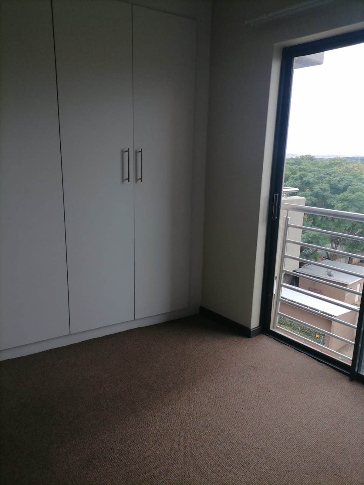 2 Bed Apartment in Hatfield photo number 15