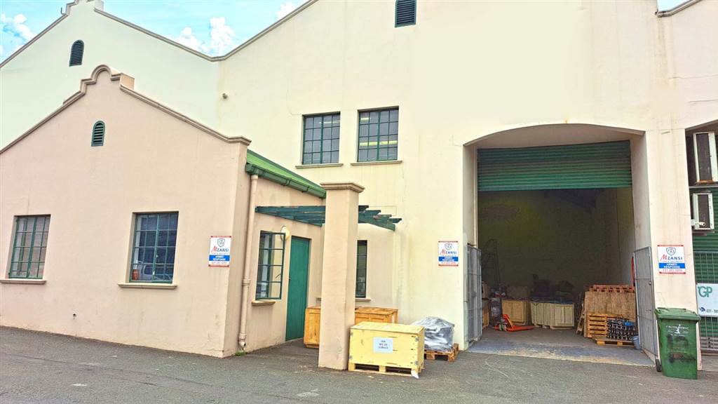 312  m² Industrial space in Red Hill photo number 2