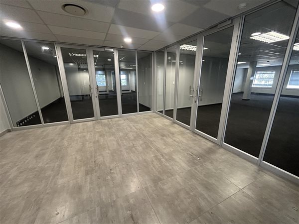 141  m² Office Space