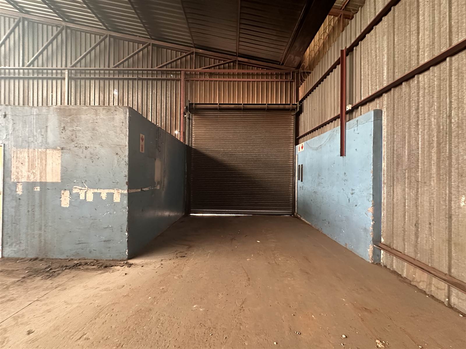 570  m² Industrial space in Wadeville photo number 2