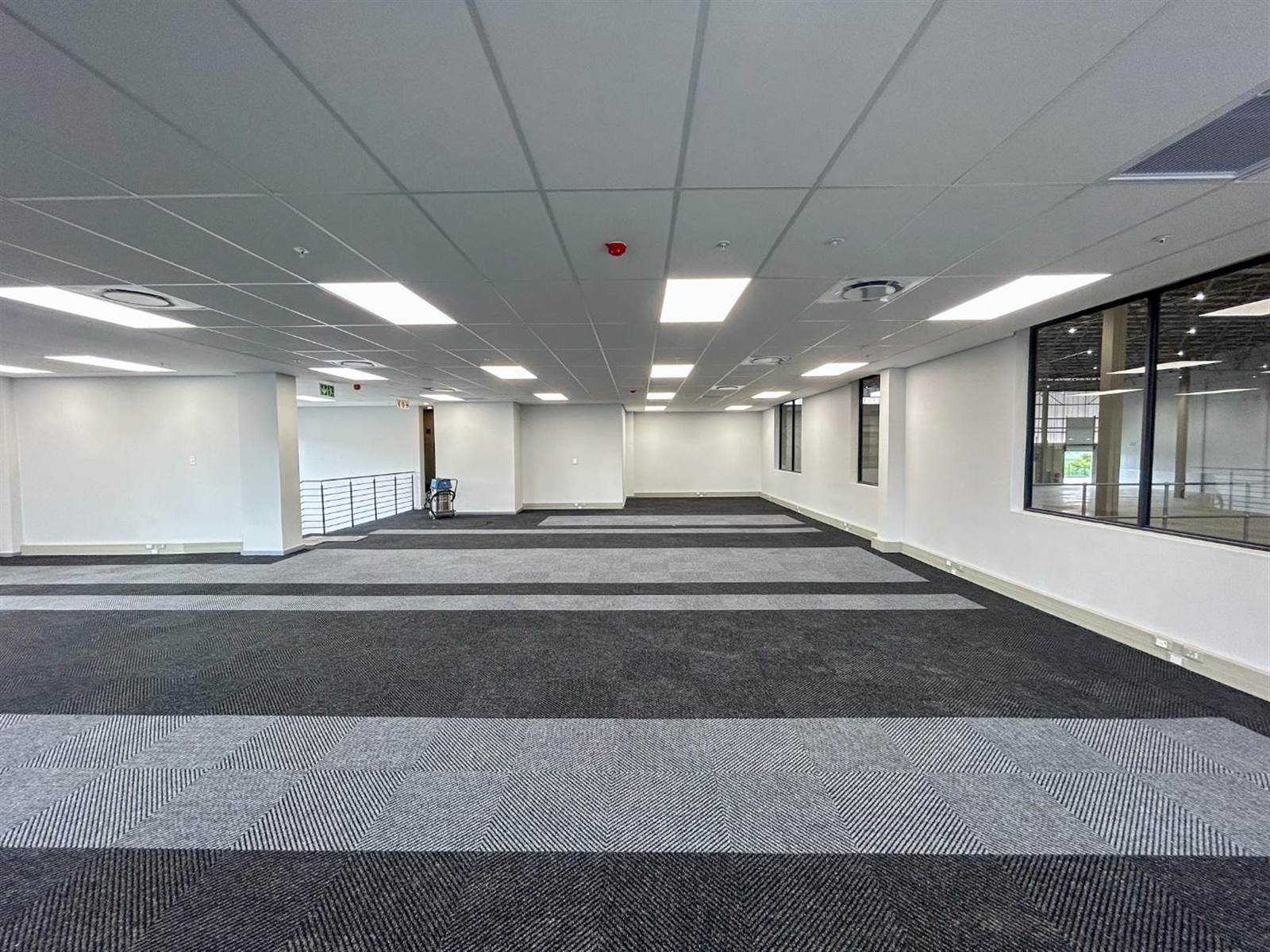 6250  m² Industrial space in Mt Edgecombe photo number 13