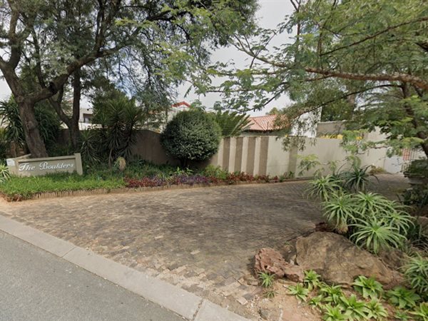 3 Bedroom Duplex 3 Bedroom Duplex